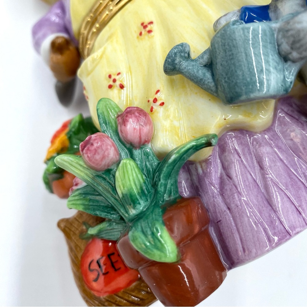 Vintage CWC Mother & Child Rabbit Flower Garden Trinket Box Spring Easter Decor - Picture 9 of 11